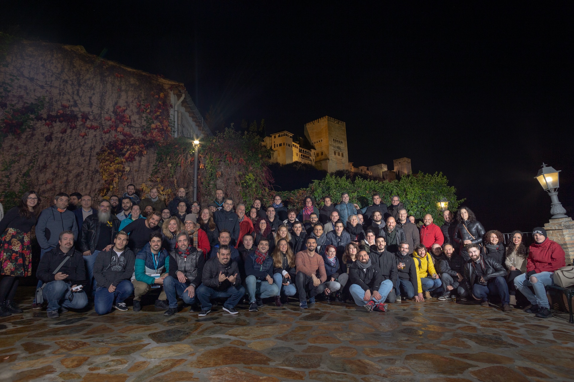 foto cena de ponentes wordcamp